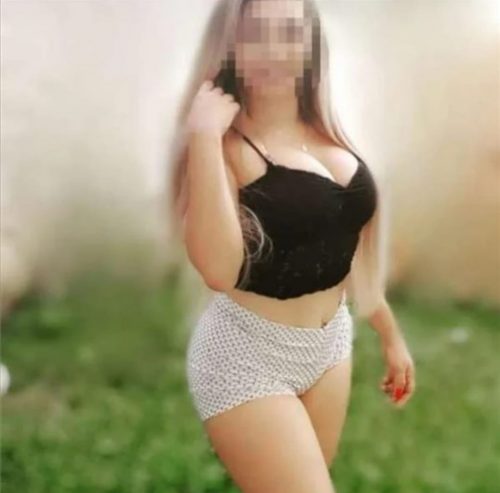 Çekici beyaz tenli hatun Raziye