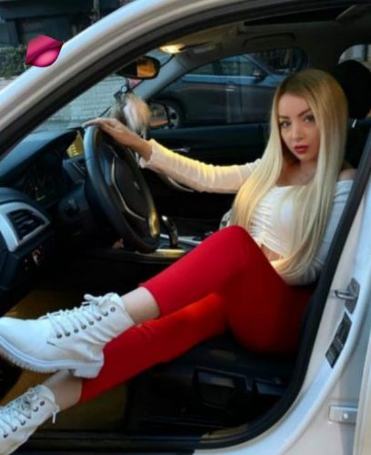 Güzel dansöz kadın Rahime