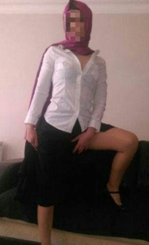 Samimi ön sevişme yapan hatun Enise