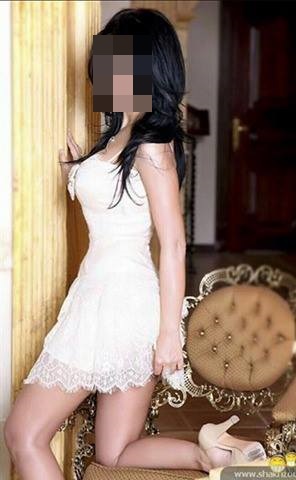 Sarışın seksapel Escort ünseli