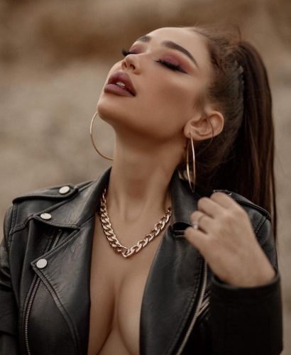 Seksi eve gelen hanım Aliye