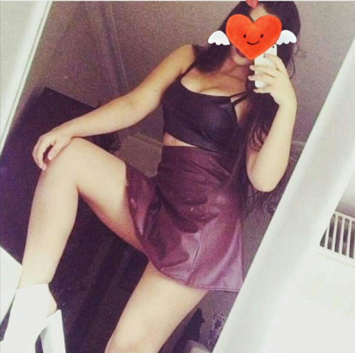 Yeşil Göz renkli Kızgın Sıla 